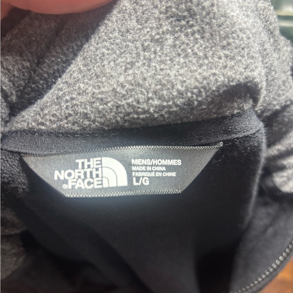 The North Face Men's  1/4 Zip Long Sleeve Size Large Sweater Black Gray Outdoors - Picture 7 of 7